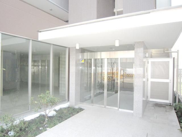 エントランス　★お問い合わせはタウンハウジングまで★