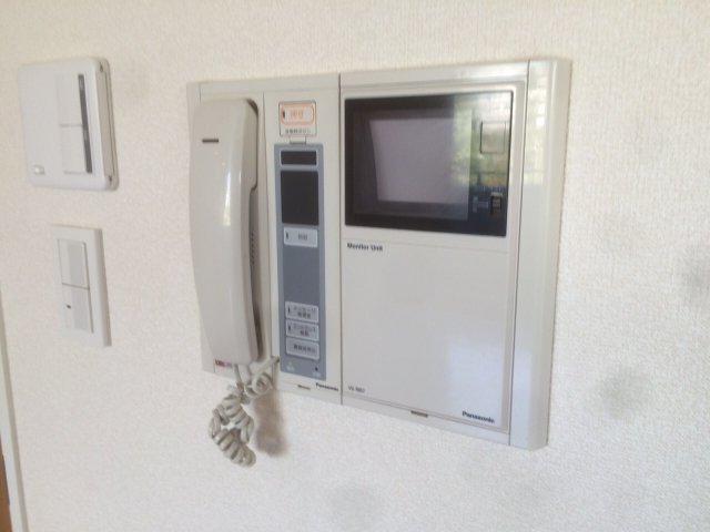 セキュリティ　モニター付インターホン(同タイプ部屋イメージ写真)