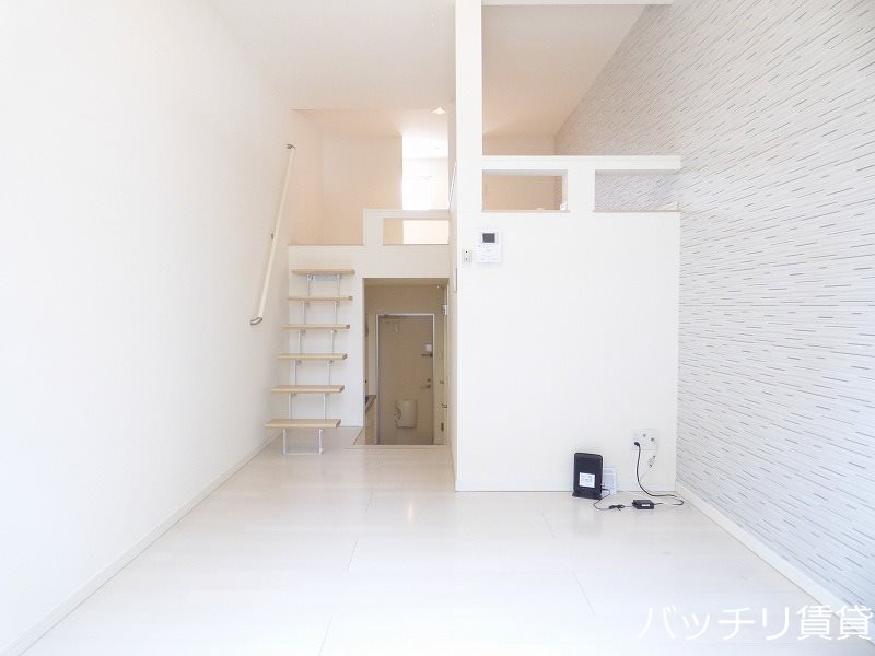 居室・リビング　画像は同型タイプの為現状を優先致します。