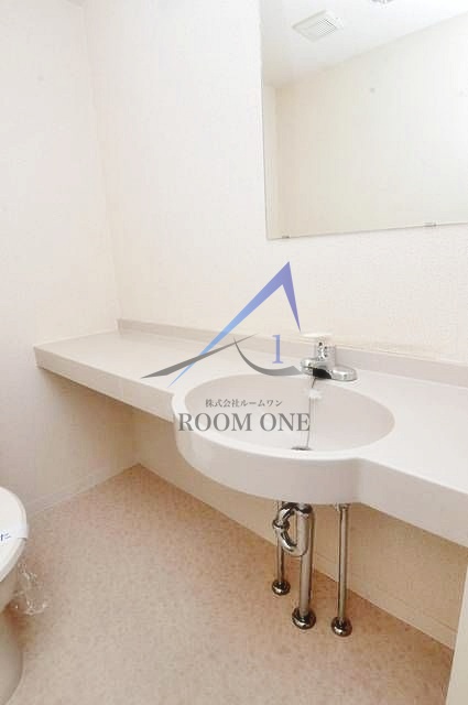 洗面設備　洗面台です。