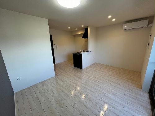 居室・リビング　設備・仕様は号室により異なる為、現状を優先いたします。