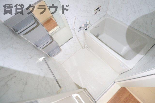 バス・シャワールーム　きれいなお風呂です