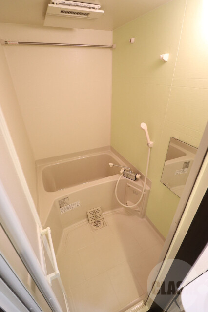 バス・シャワールーム　浴室乾燥機付き