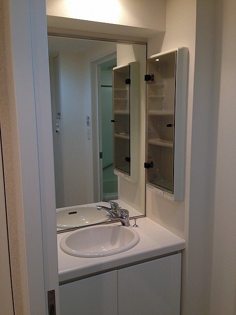 洗面設備　別号室の参考写真となります