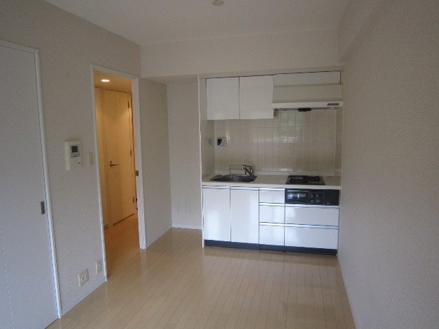 キッチン　別号室の参考写真となります