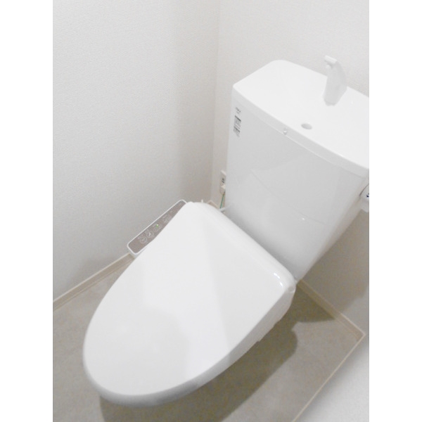 トイレ　【女性のお一人暮らしでも安心のセキュリティ♪】