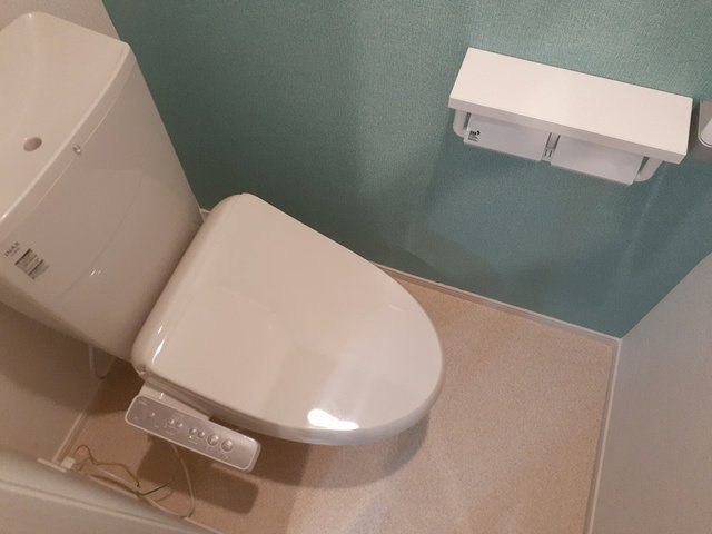 トイレ　清潔感のあるトイレです