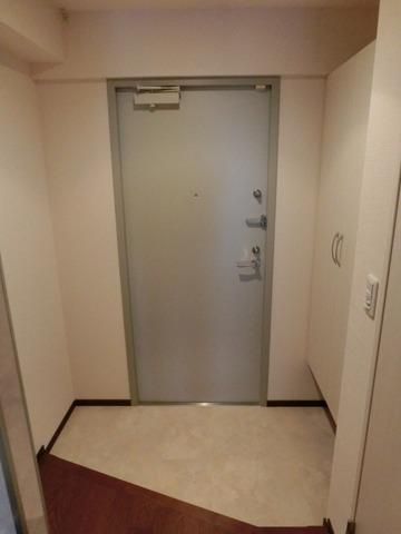 玄関　★ゆったりとした玄関スペース★