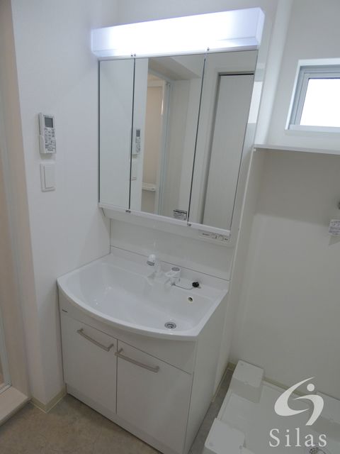 洗面設備　同仕様