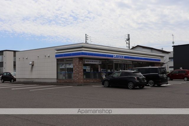 コンビニ　ローソン（コンビニ）まで349m