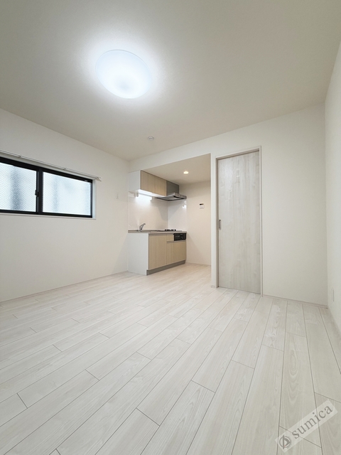 居室・リビング　１フロア２戸・全戸角部屋設計です♪♪