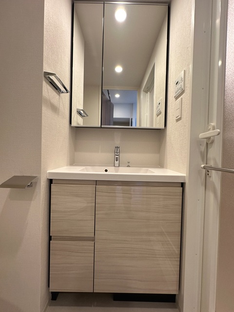 洗面設備　※写真は同タイプ住戸です。