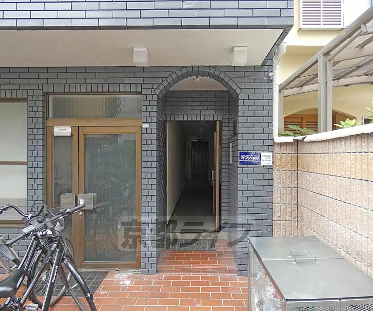 その他共有部分　建物入口です。