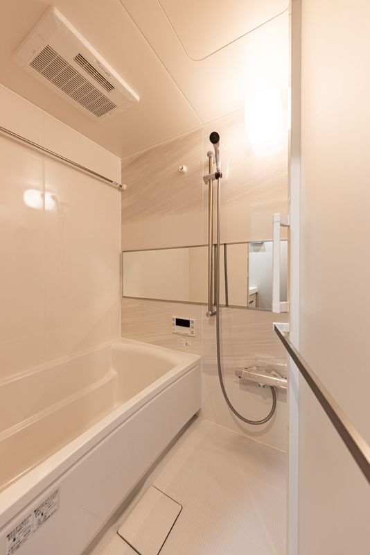 バス・シャワールーム　☆ゆったり過ごせるお風呂です☆