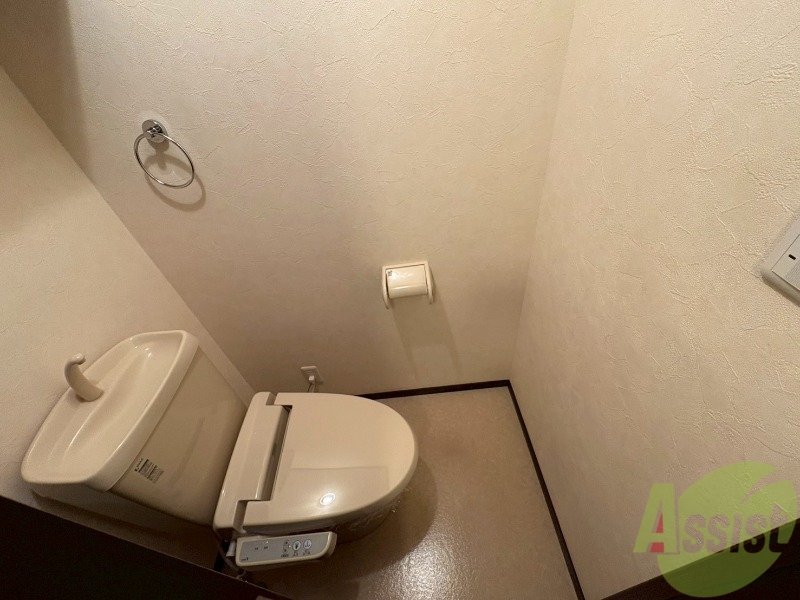 トイレ　トイレにウォシュレットが付いてるのは嬉しいですね。
