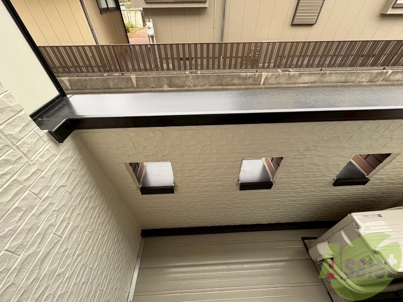 バルコニー　バルコニーがあるので晴れた日は洗濯物も干せます。