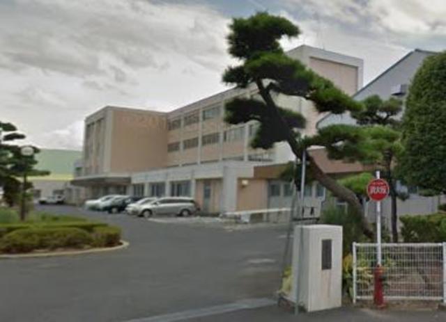 中学校　新潟市立小須戸中学校（中学校）まで331m