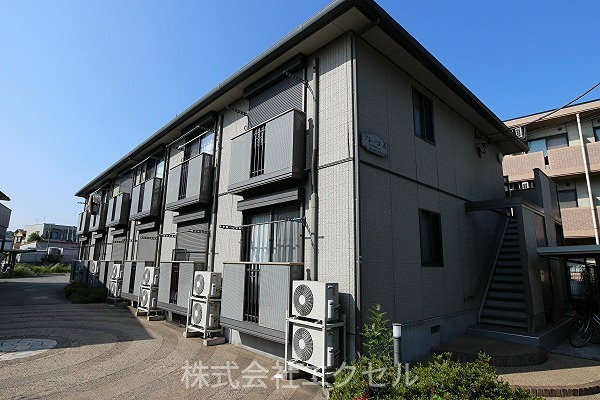 建物外観　設備充実の築浅物件です。