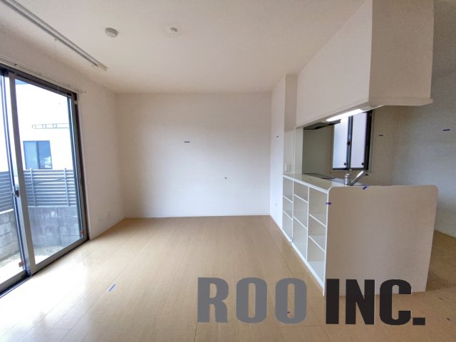 居室・リビング　写真は反転のお部屋です