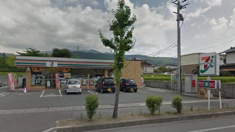 コンビニ　セブンイレブン山形東青田２丁目店（コンビニ）まで300m