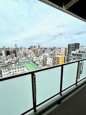 バルコニー　バルコニーがあります