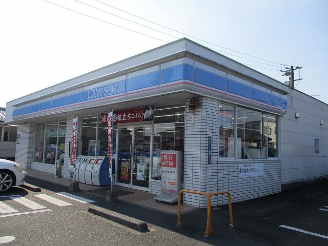コンビニ　ローソン都城鷹尾三丁目店（コンビニ）まで350m