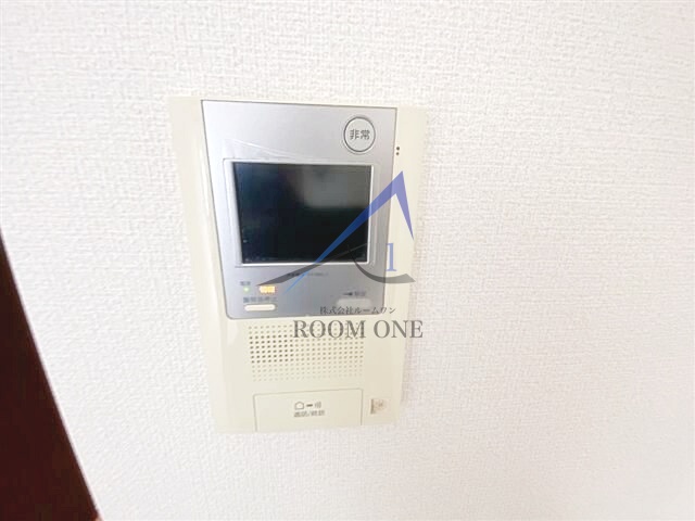 セキュリティ　モニター付きインターホンです。