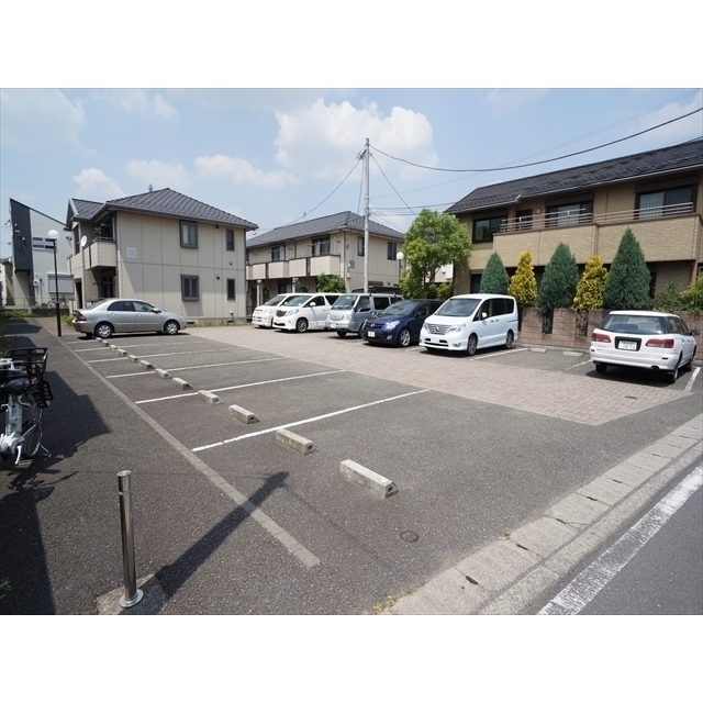 駐車場　敷地内に駐車場がございます♪
