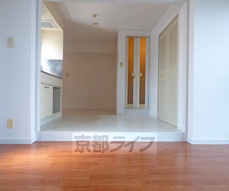 居室・リビング　綺麗な室内です。