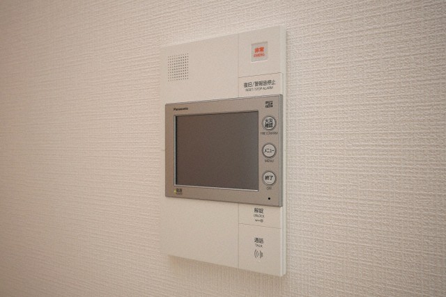 セキュリティ　モニター付きインターホンです