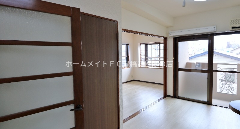 居室・リビング　同型別部屋写真