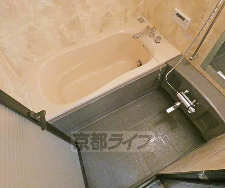 バス・シャワールーム　バスです。