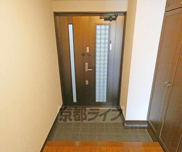 玄関　玄関です。