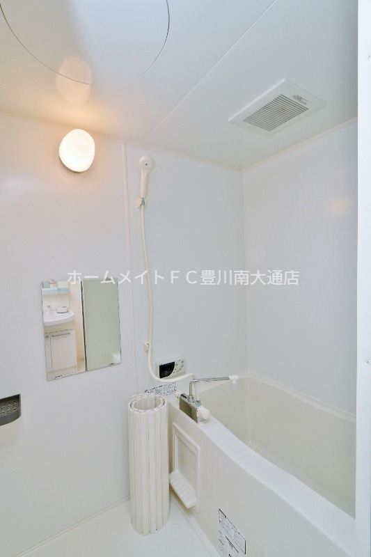 バス・シャワールーム　同型別部屋写真
