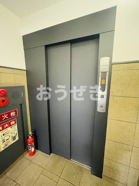ロビー　?