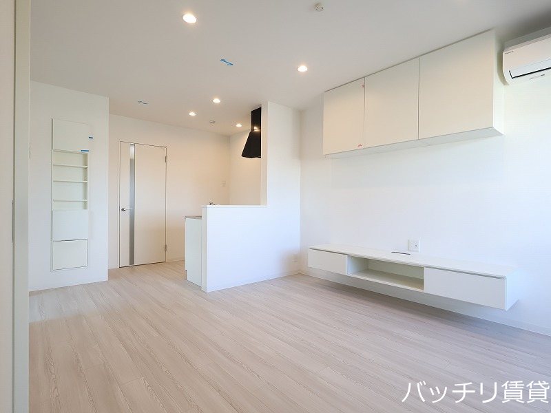 居室・リビング　画像は、同型タイプの為、現状を優先いたします。