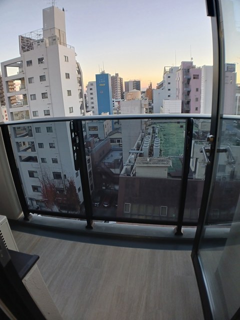 バルコニー