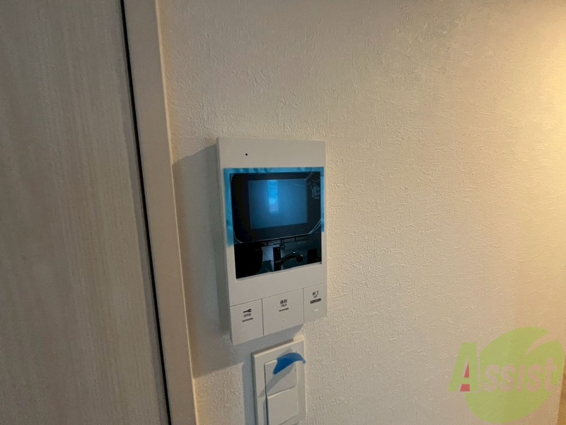 セキュリティ　ＴＶモニター付インターホンです。来客者の顔が見えるので安心！