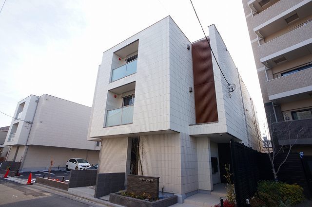 建物外観　旭化成施工の瀟洒な建物です
