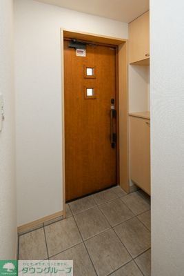 玄関　※写真は同タイプ住戸です。