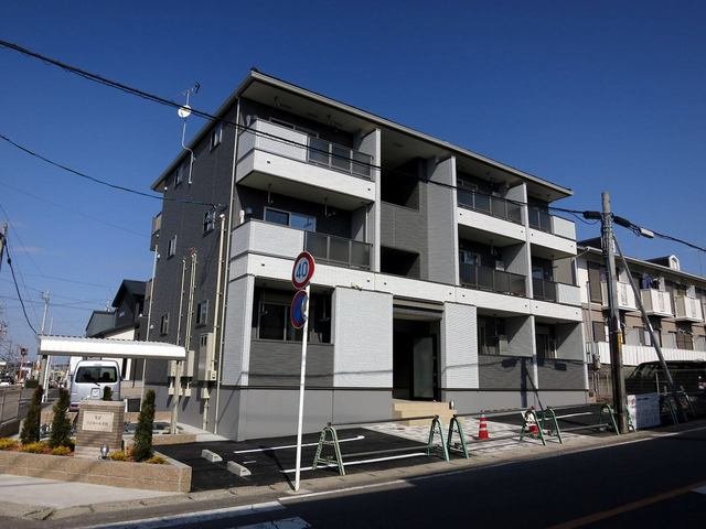 建物外観　落ち着いた雰囲気の外観です