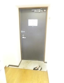 玄関　※同仕様参照