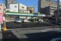 コンビニ　ファミリーマート 諏訪一丁目店（コンビニ）まで550m