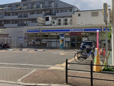 コンビニ　ローソン東淀川小松四丁目店（コンビニ）まで405m