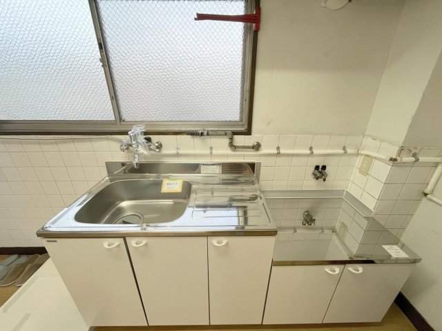 キッチン　キッチン新品・室内洗濯機で安心です