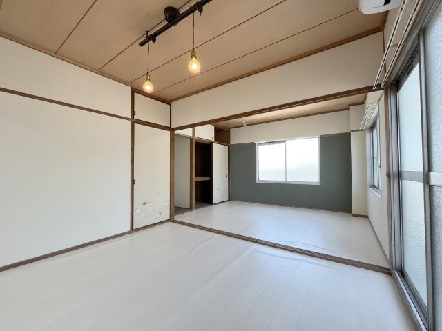 その他部屋・スペース　奥の部屋をゲーミング部屋にしたら面白そうです
