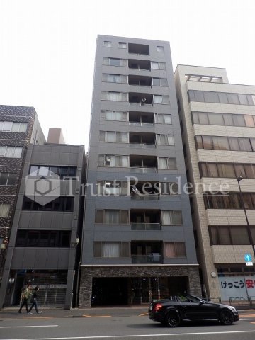 建物外観　オートロック、モニター付きインターホン、宅配BOX、敷地内ゴ