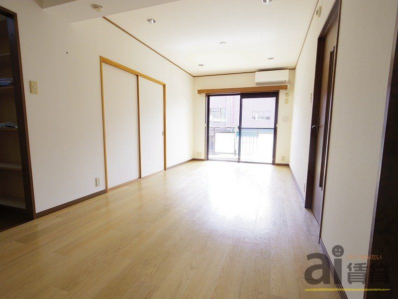 居室・リビング　同仕様写真
