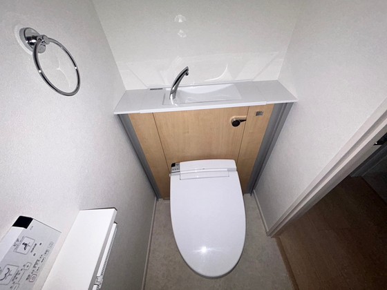 トイレ　※別部屋の写真です