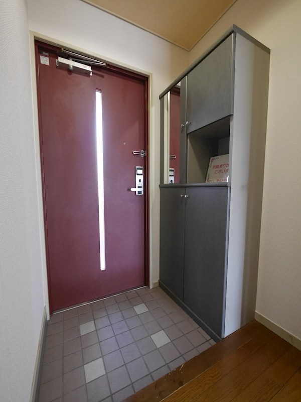 玄関　別部屋写真